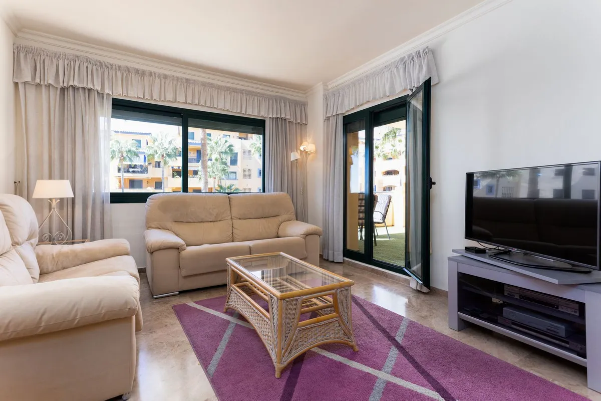 da0b2f14-dcfd-4c8f-9ba2-5484a4f11174