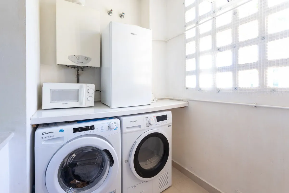 f831a4e7-1a00-4039-af45-0058e20c4c5a