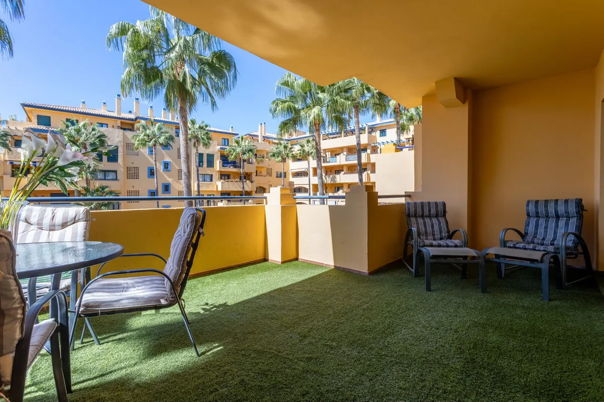 f96eb7e1-9e8d-45be-8a29-9ef96fc341aa