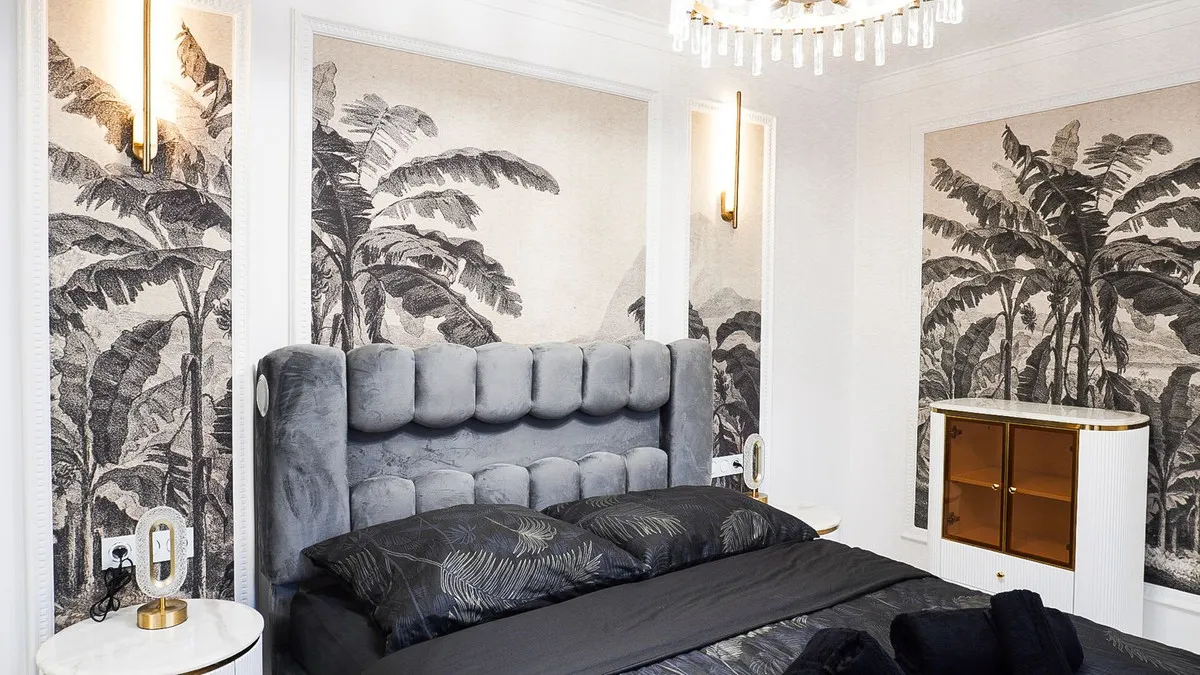 084c90f9-8b38-418d-87ad-6db295fd5f96