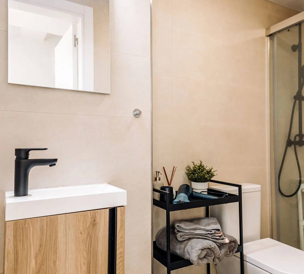 6e68e1c8-832a-47c0-bf33-46e6328fcf80