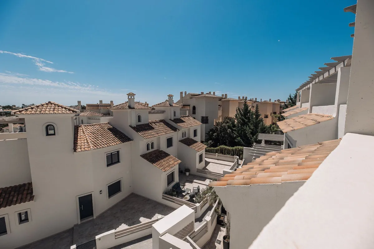 ca6d4c3a-1d75-41ed-bc67-b94370f7f8ed