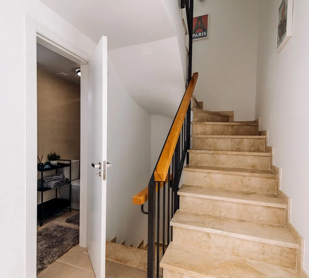 d1d1b2dc-3982-4ff3-890a-3ac4def65968