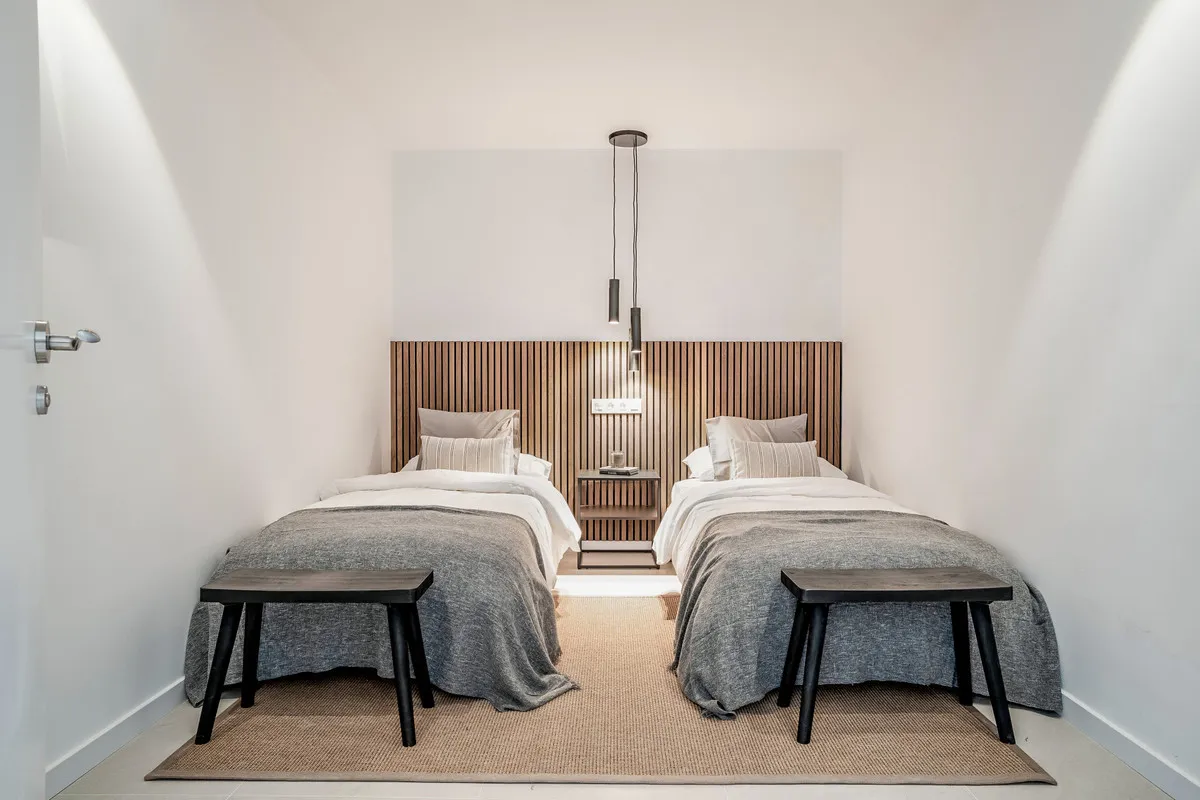 060e8f3a-1691-4e43-962b-beb62314defc