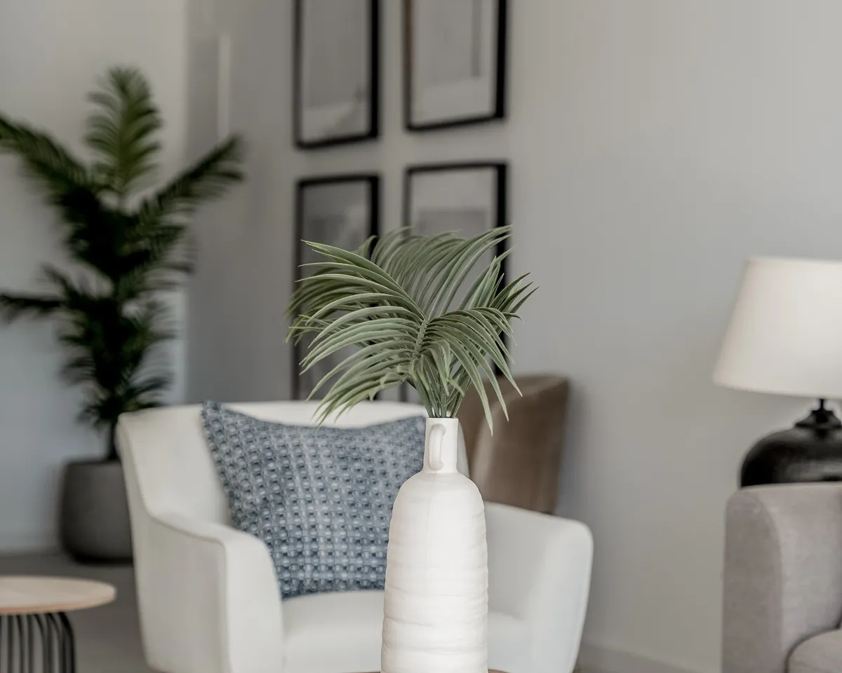 931b8329-20e6-4692-adb1-fe50fd1c273d