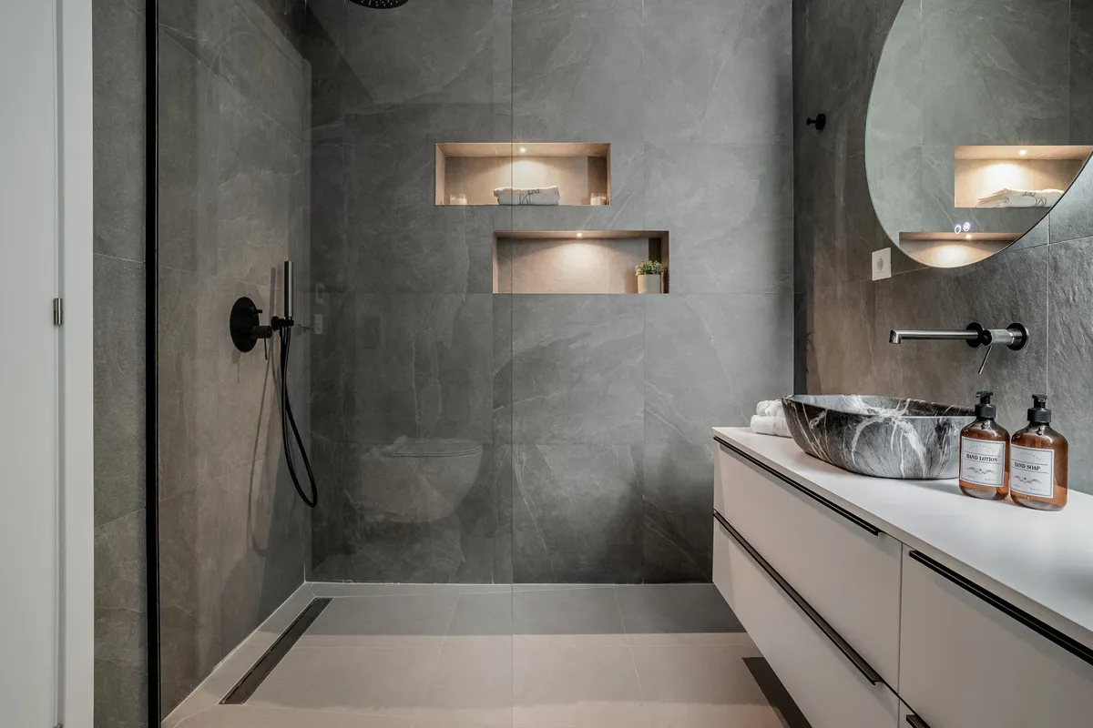 d37a485c-2259-4346-802a-e471935a8cdf