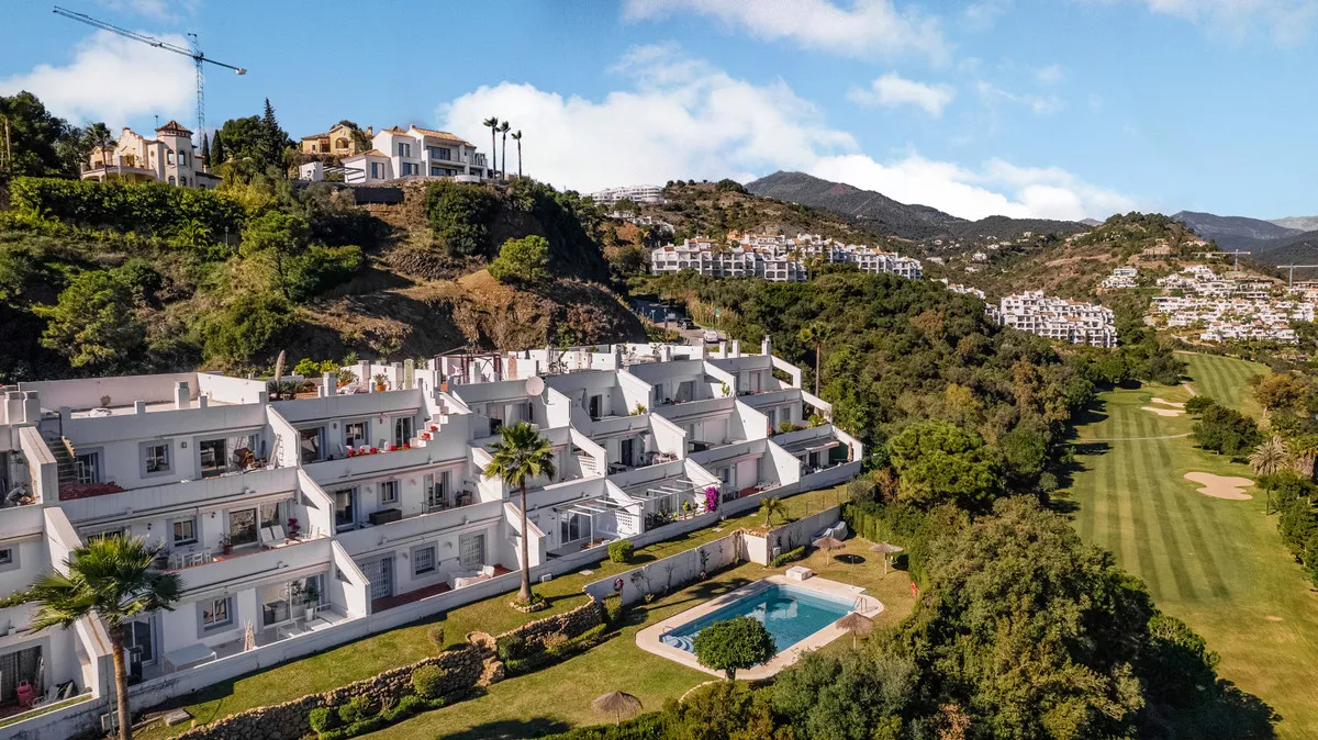 f68143d2-3e4a-489b-be03-15eb0ec6493b