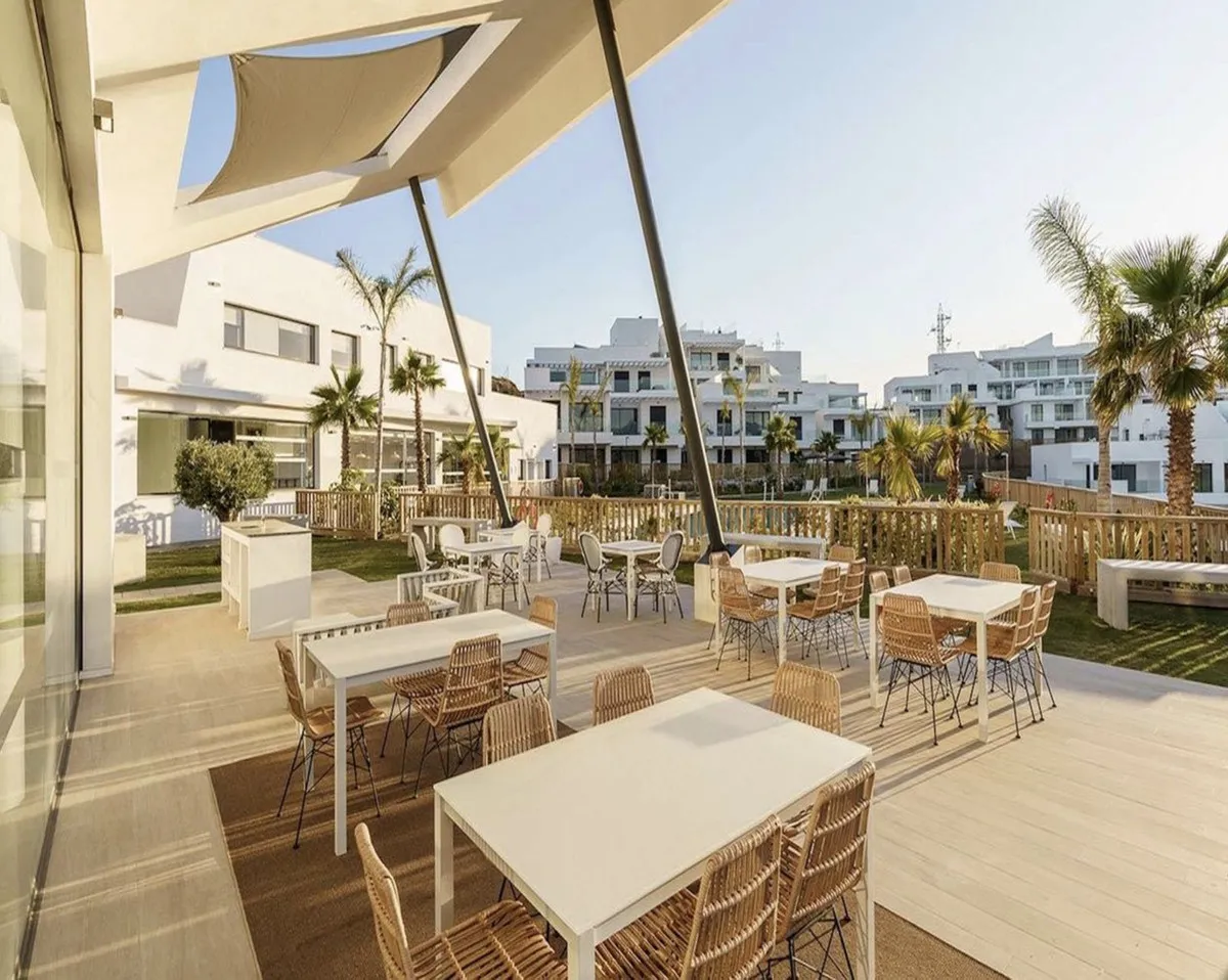 2c15324a-6e4a-40d1-b230-1e7251f3a5e5