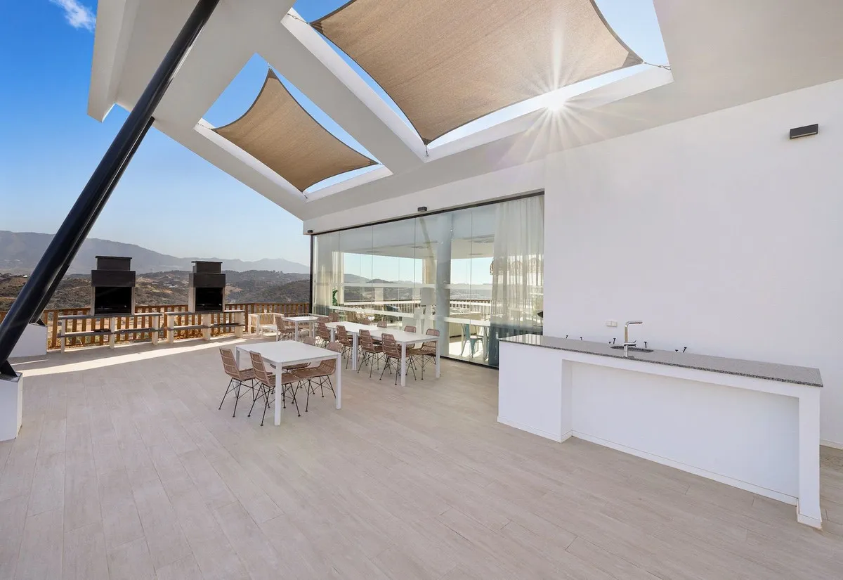 c7eb3cb2-ee01-455c-a54b-e0440426d63a