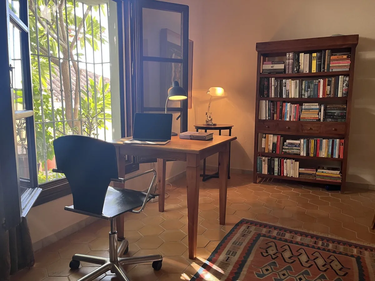 9926a162-7d35-47e0-b0d0-56c0b4fc25ba