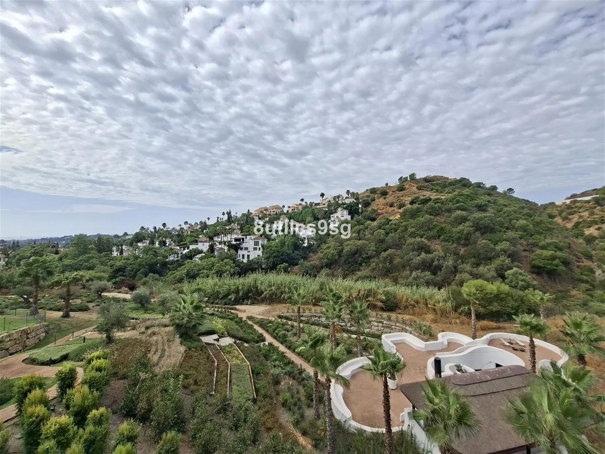 d59a492c-f79d-4161-9b41-fafaa650af3f