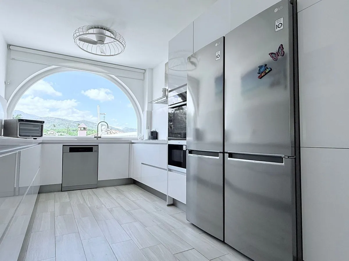 215909bd-e81a-4ec7-b0c7-dc42e66e2a4a