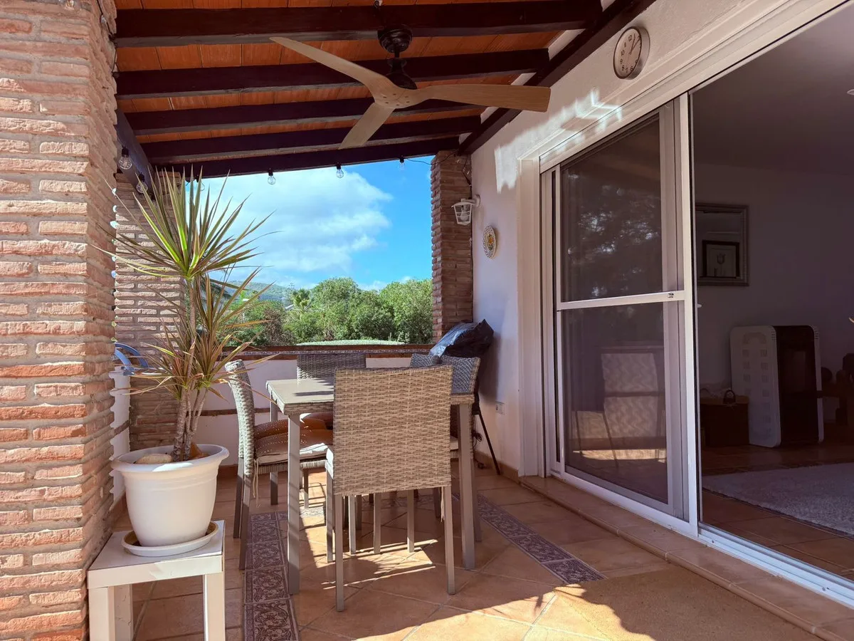 8e0879c2-c0aa-409b-bd50-1e575692eaf2