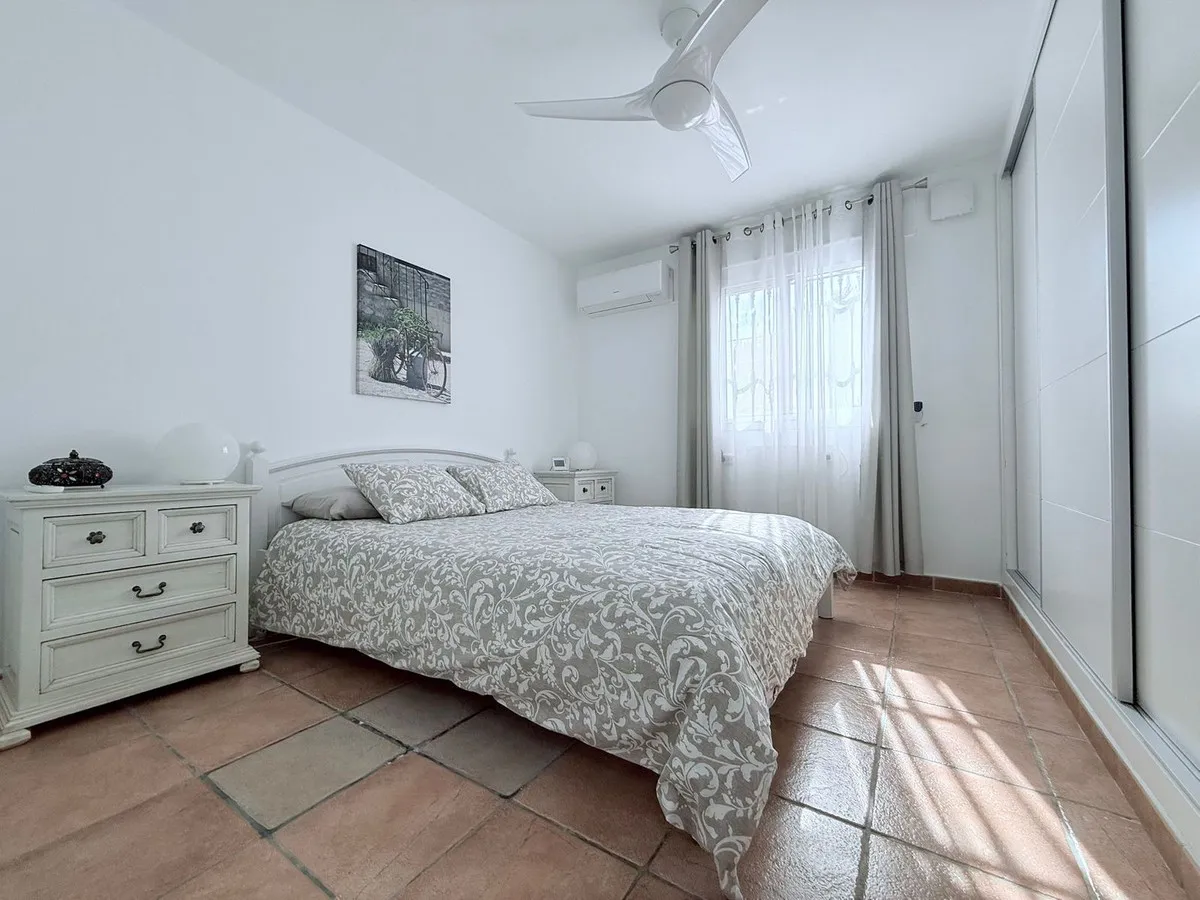 b8bebe83-ade2-489b-8713-7cf8a912f17c