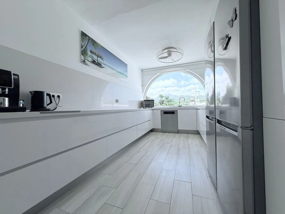 f69c1a88-5be0-4348-889d-a1d296957310