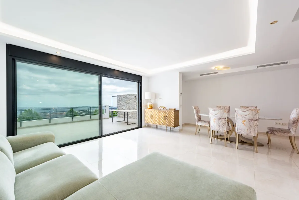 18874862-7ee2-40ca-bd8a-4878773cecc6