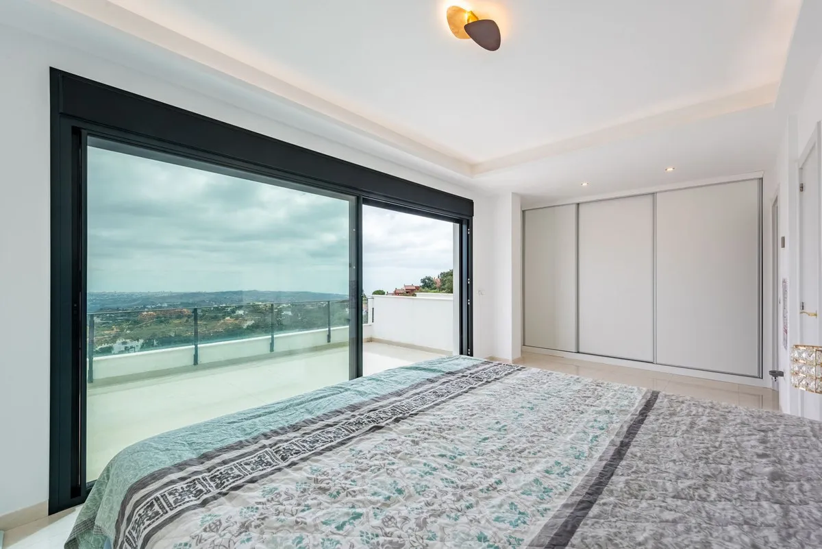 96d17dda-05db-4758-8055-35fa17484519