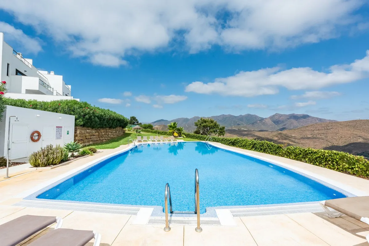 a8bbec87-b4dd-467f-8a98-25d43bf29a77