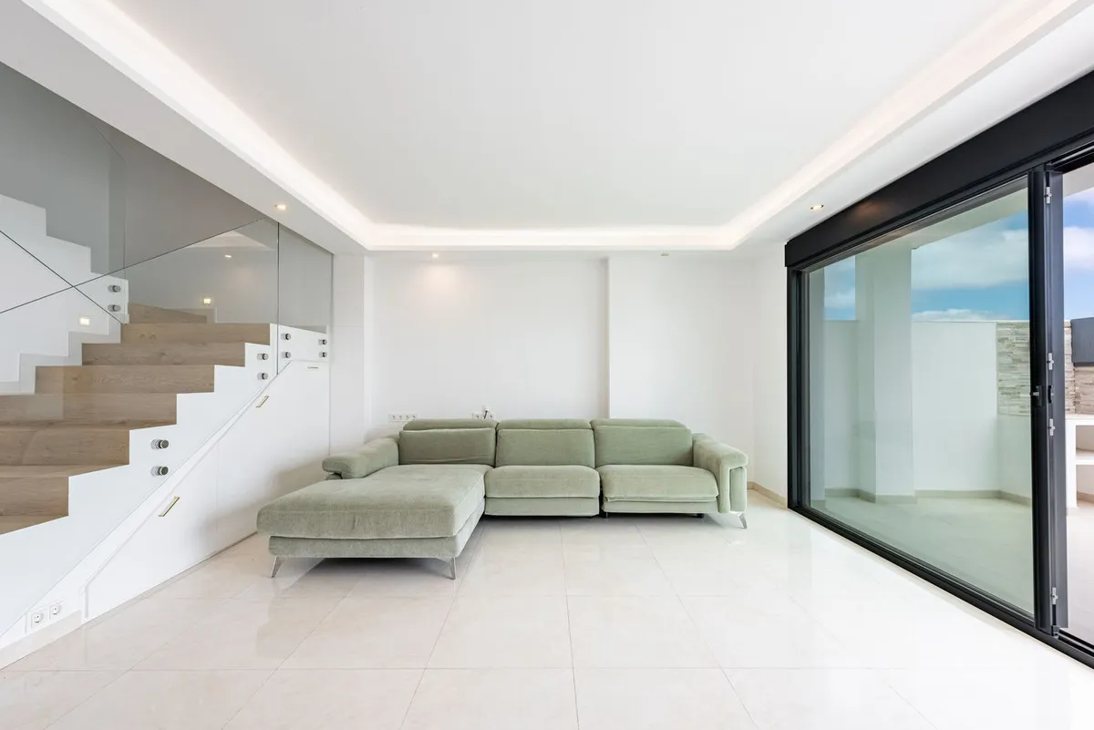 b33166c6-4b36-4f04-9a2b-f2228a9dc559