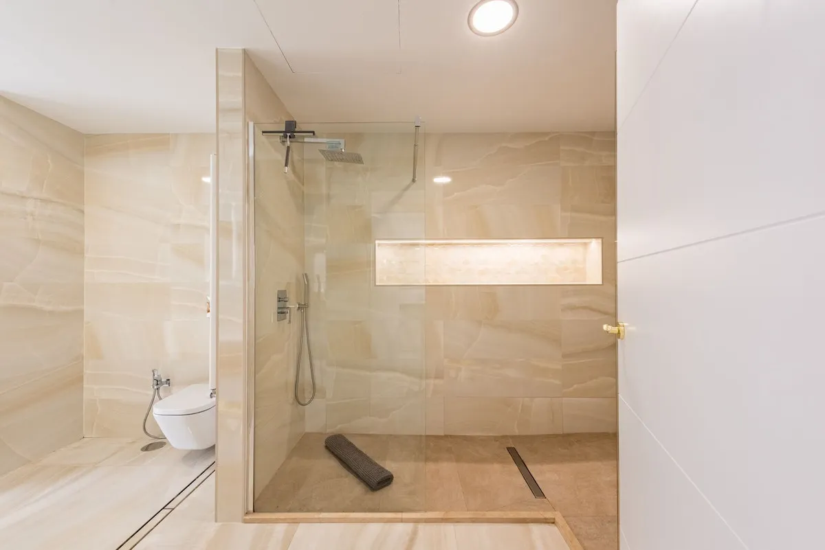 b534bea8-ad41-4d1a-9a18-f11c2067a008