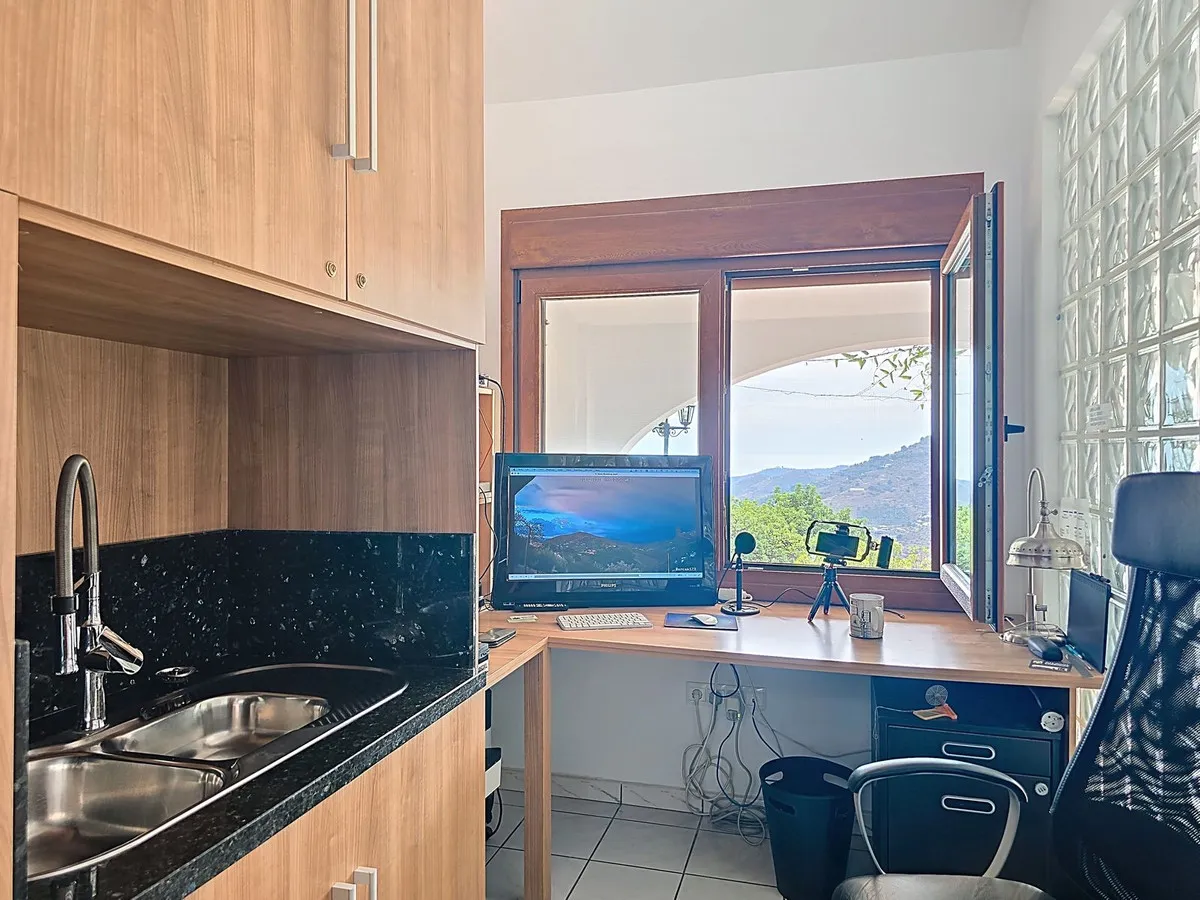 467a9afc-fe52-42b0-9ce0-92c324faff58