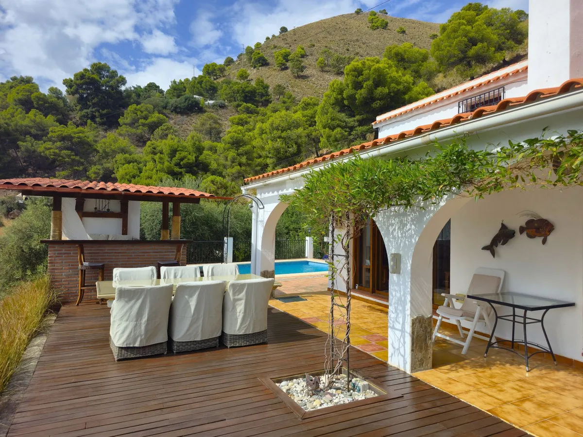 a68dafcf-7328-4d76-8594-d3342eea5a7d