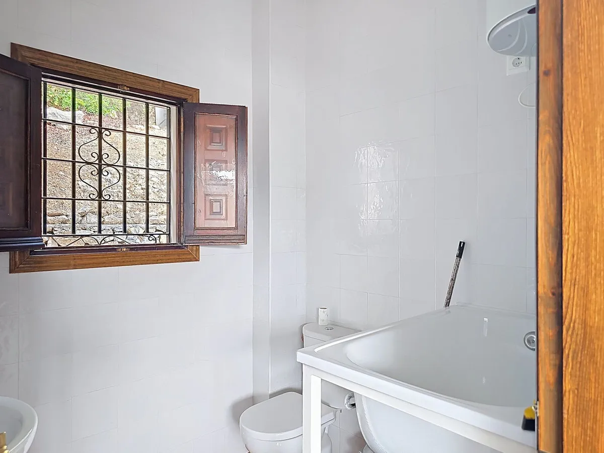 fa1b7f58-e987-40ee-acb0-ab8a6ebf11b5