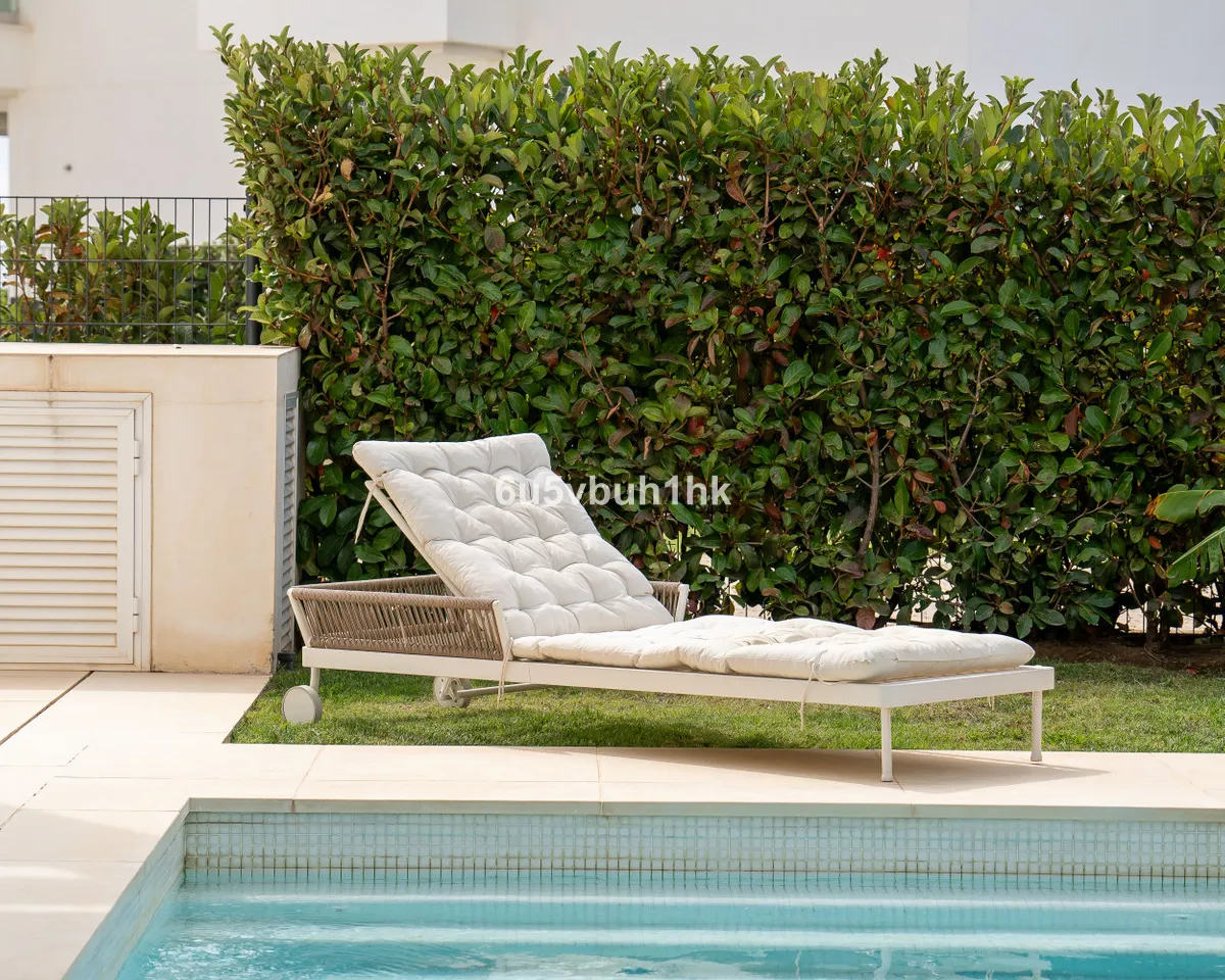 df1547e7-8881-4b3f-ac26-58f6289e1344