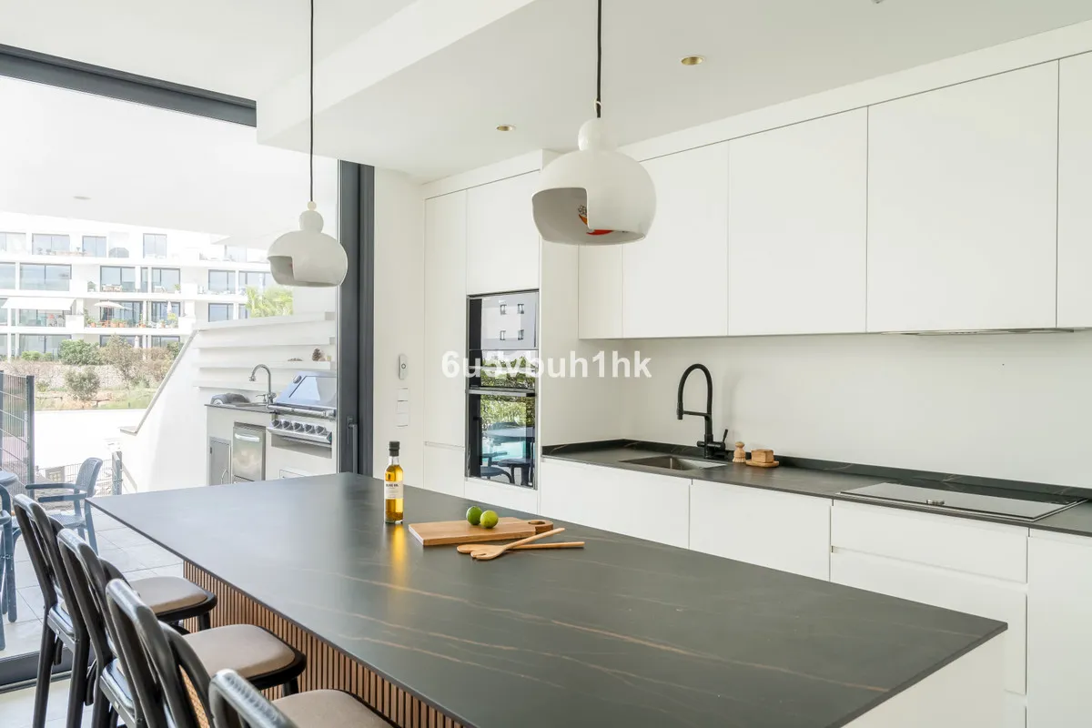 dfd19d44-1874-410d-98b7-268e6a2826d1