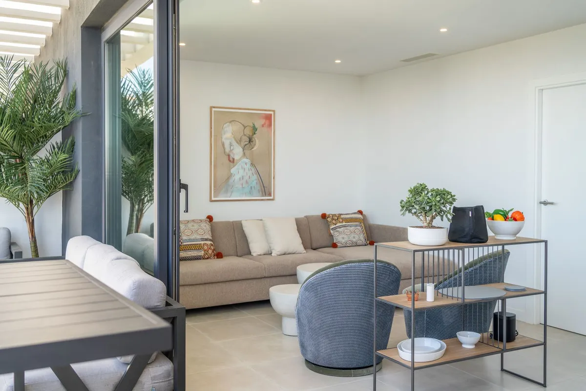 3b52e26d-ba6b-4810-8119-b1910be7c785