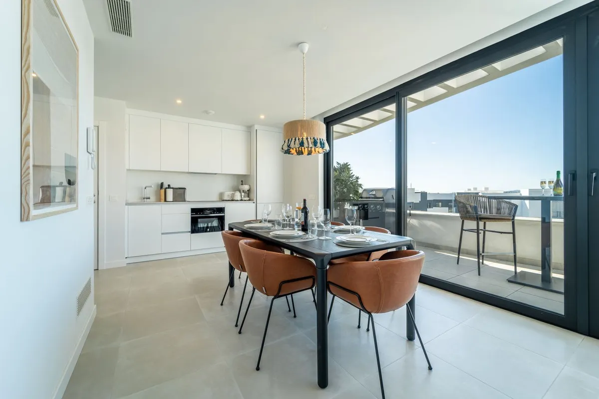 4bf3cf26-6110-4eb5-8fb7-1825fd808298