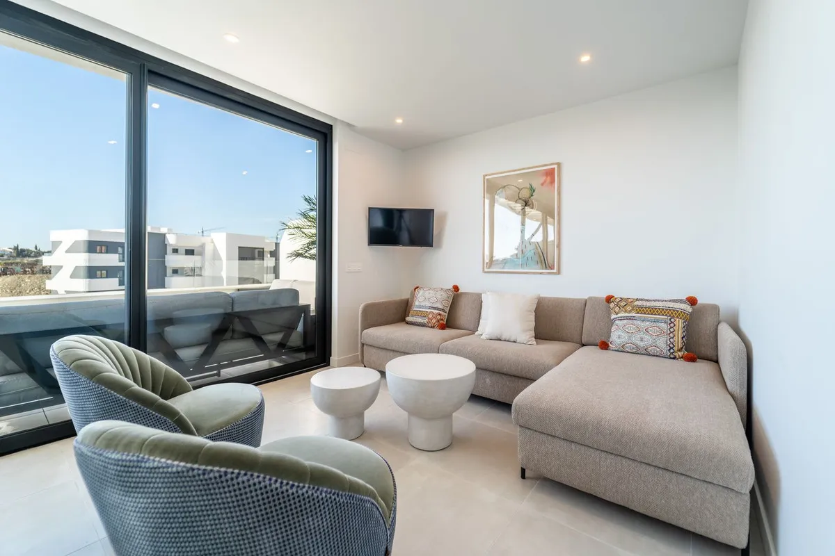 f3d4c66a-acd7-480c-b6ac-029708ef0add