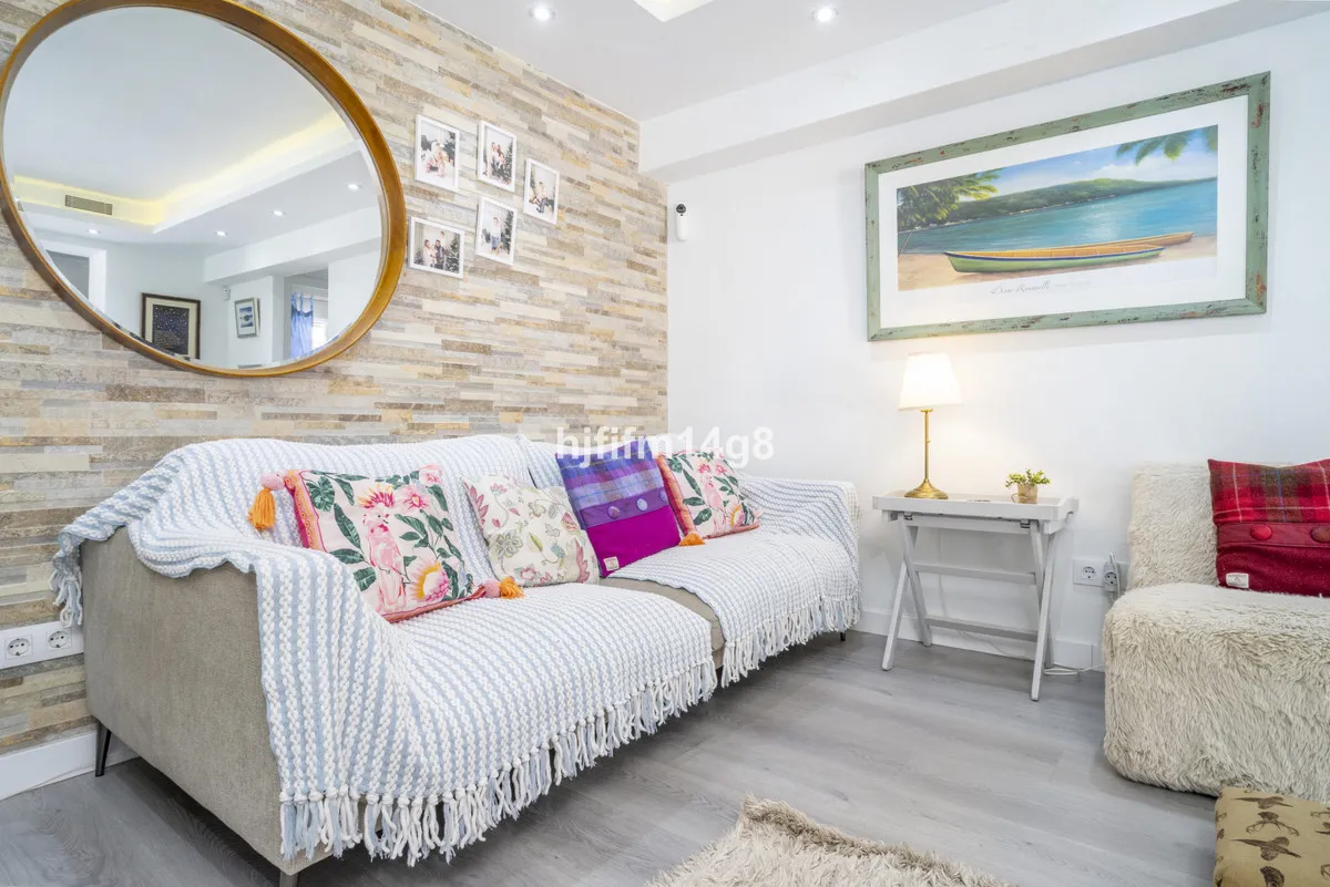 1229748e-8ebe-4e86-a02d-55531c84e3bb