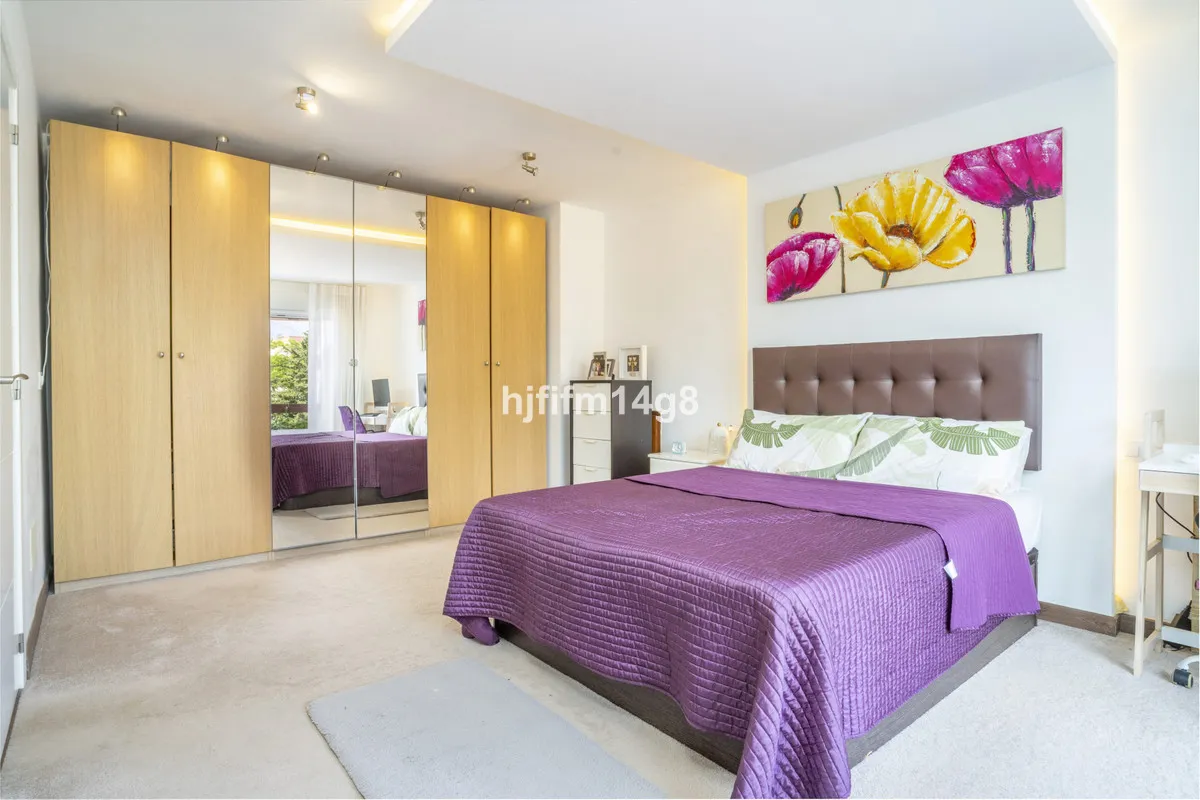 79dd52b1-efe1-41c0-ae21-d8690c16d117