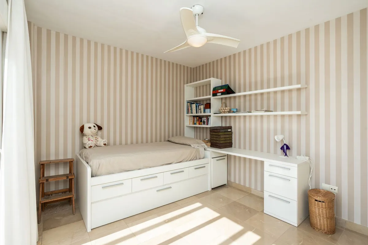 0e2711b6-c980-415c-b95d-bbeb23cb1f60