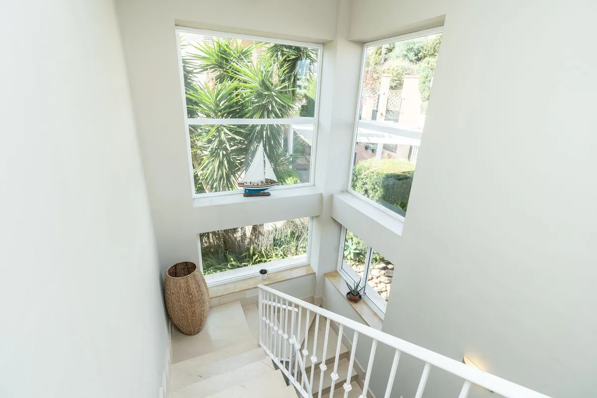 2b3d5e23-c55e-46ea-abe0-bfcd77d3393b