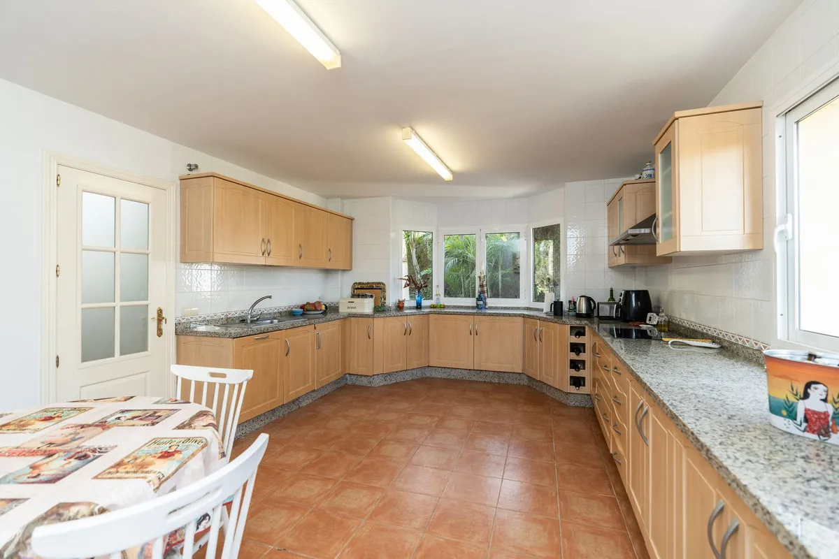 65e3831a-450c-4ad6-9b21-4cacba4b2af8