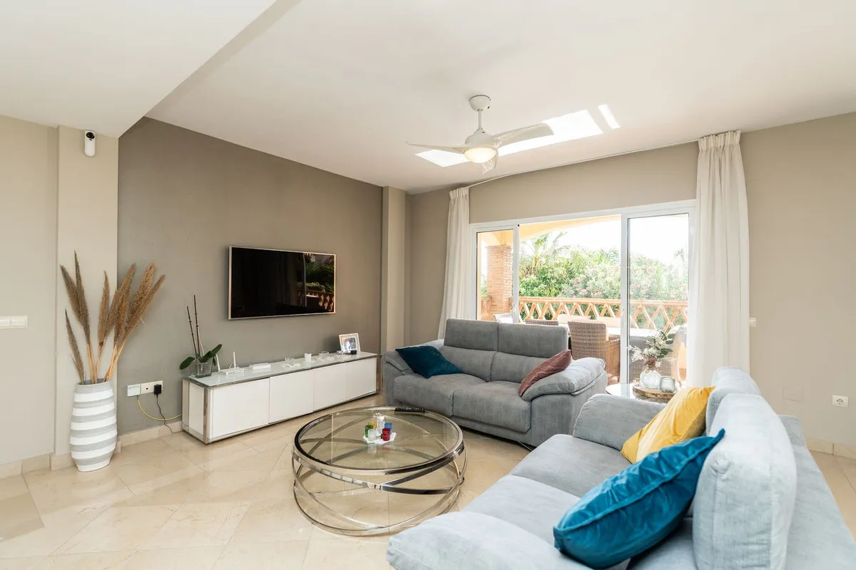 8f6b9045-d21a-427c-a4fa-81a1c6ad6607