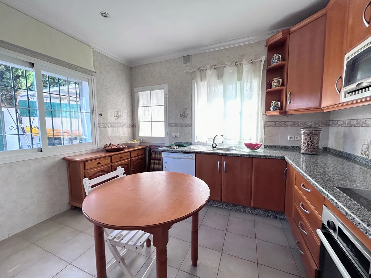 01fe9271-8639-4fed-bec5-b8d8375cb08e