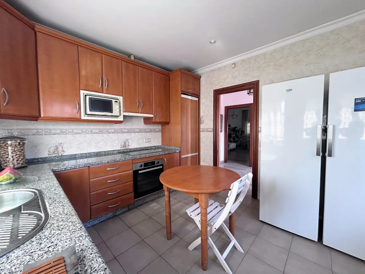 ecbfc140-a51e-4883-ad14-bc9d1fbc71ab