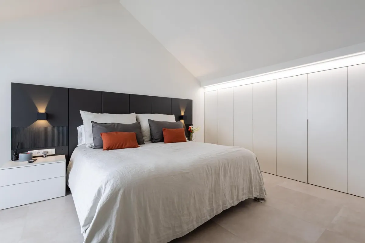 ca3fc0e4-293a-41ba-88da-0388f403ed8a