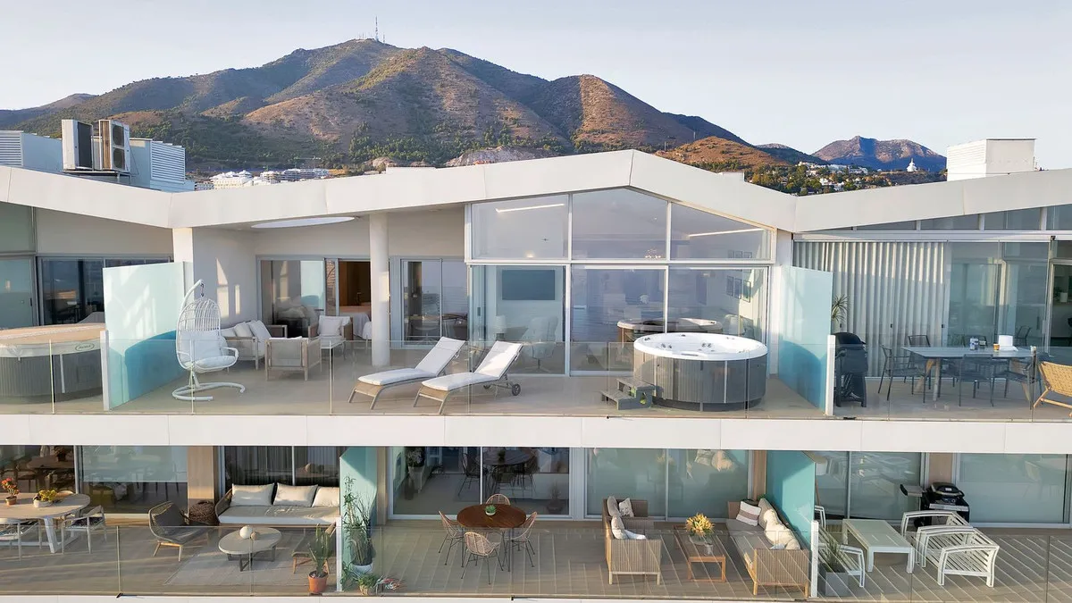 4b8b71c5-33ac-4e27-8b6d-29fa774df3dd