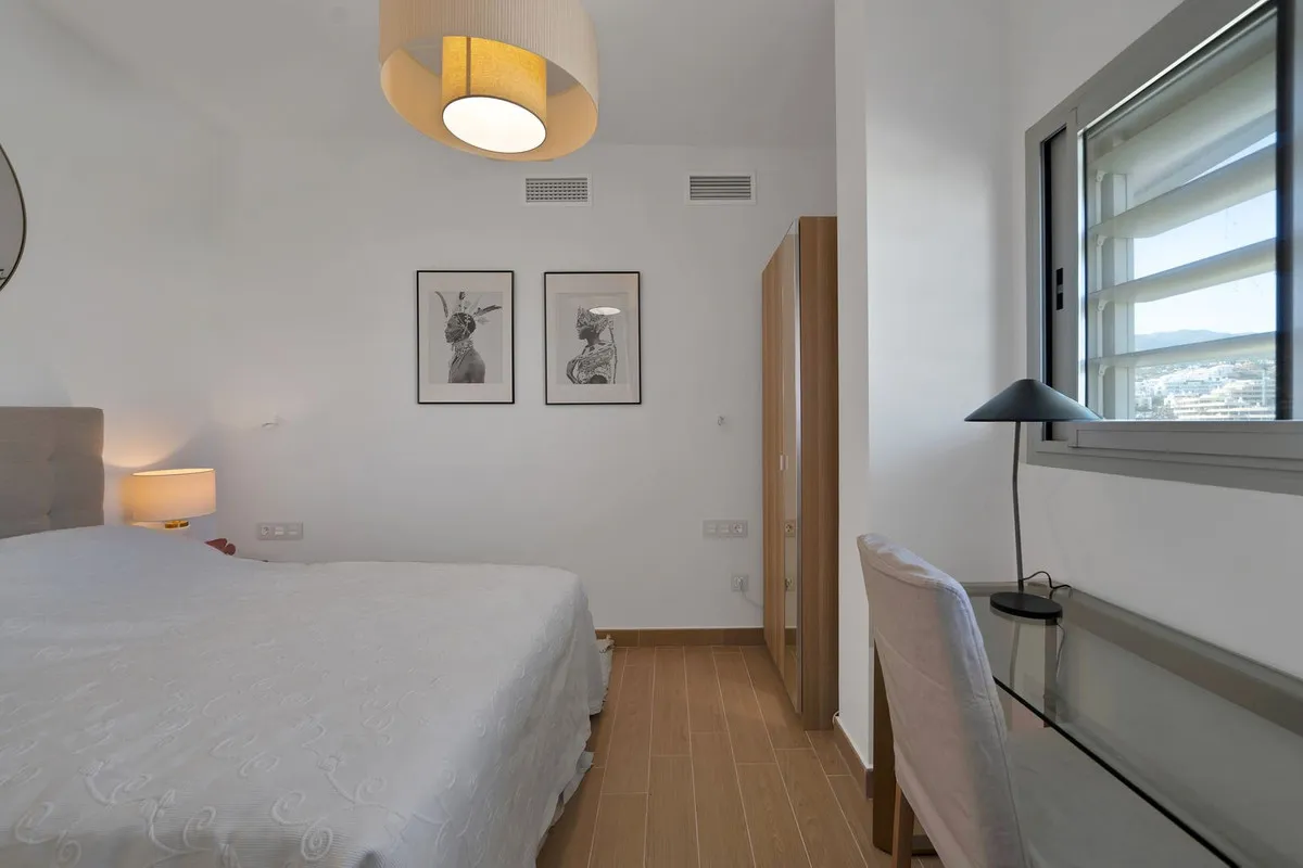 6634a923-f119-4922-8958-12f47a4a8efa