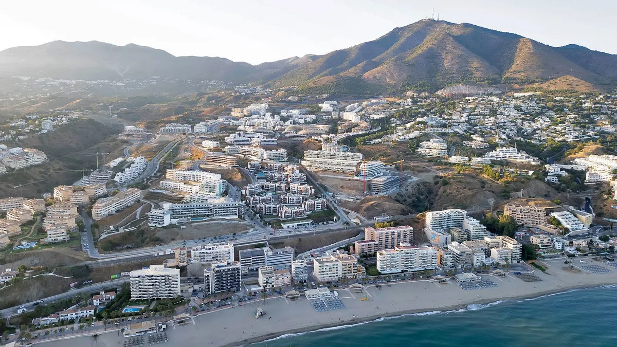 963e1f55-6bb7-480c-8a33-021537ed2c7b