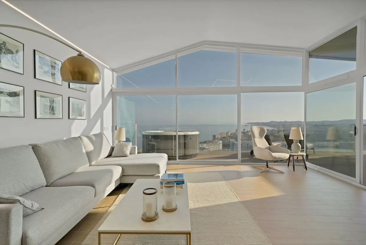 d28746e0-5bd8-4015-a936-d49ad239e0e4