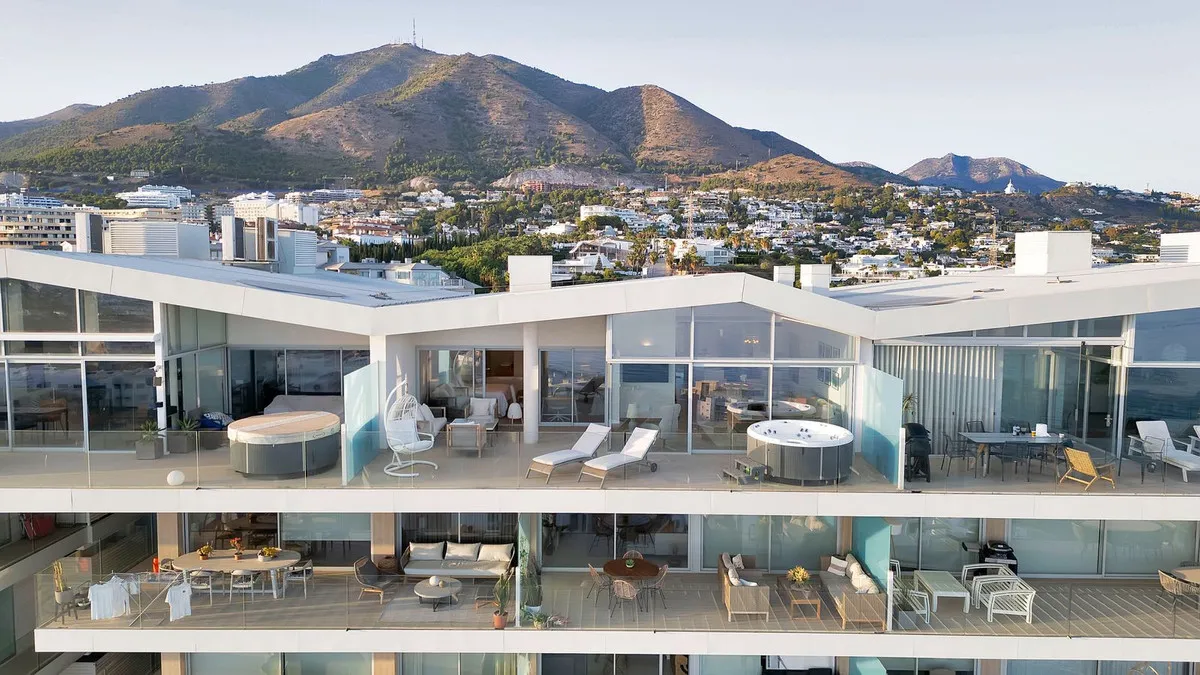 f375c172-1a8f-4abf-a2eb-28e291d0bc4a