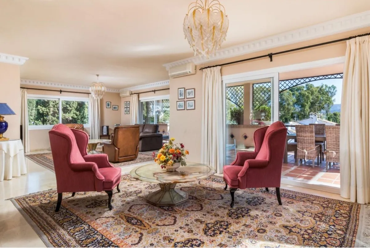 4fb72fb5-9727-41cc-bb44-6e3b0cecce50