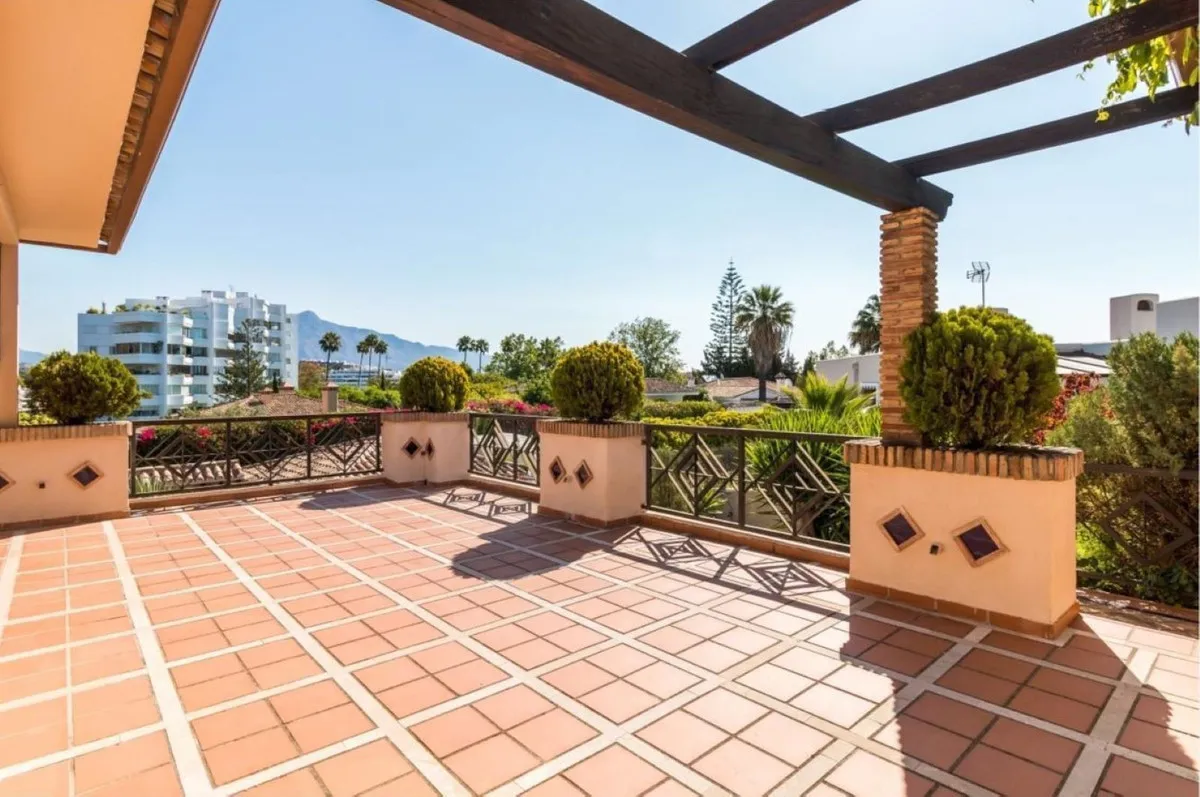 798ef71b-fb80-4366-a82b-f9eb04733a7c