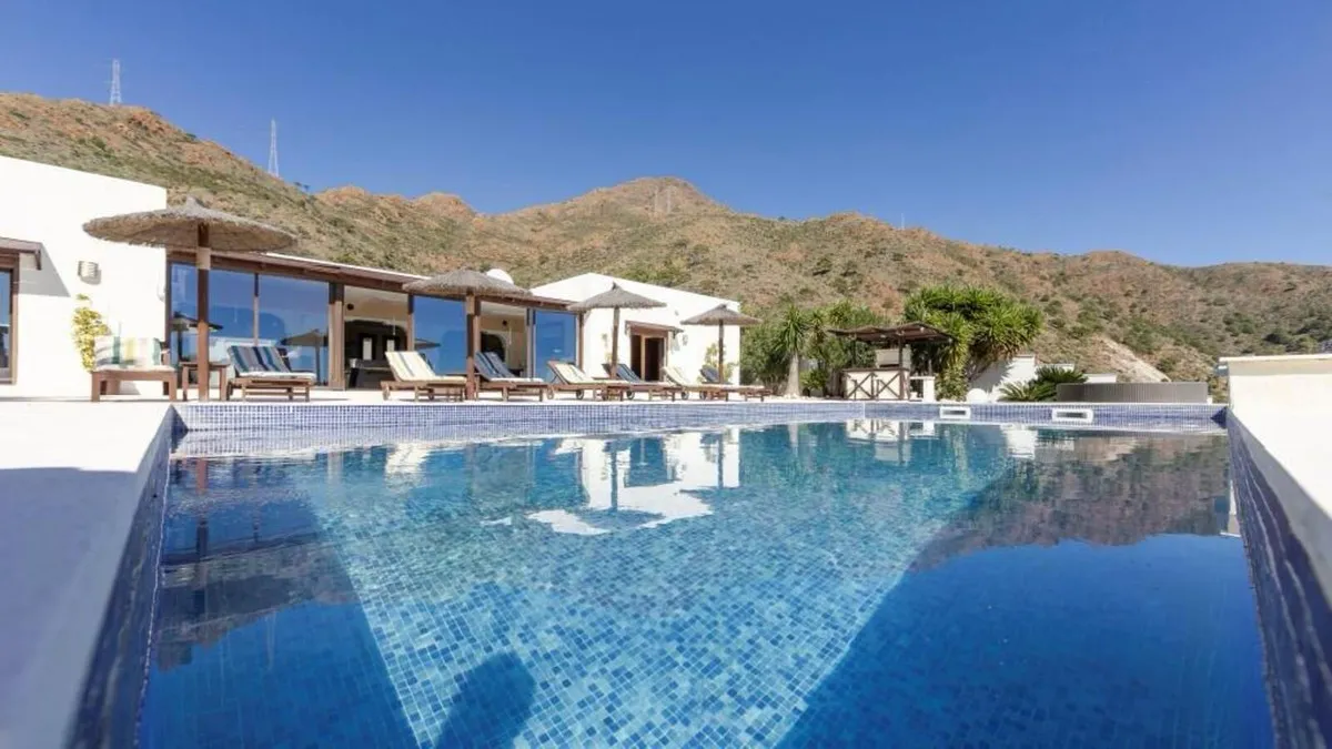 1d51856b-c185-4c5e-a4a8-08ac7b19c1f4