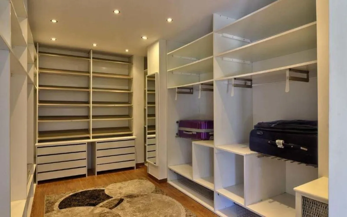 9fb6f448-2c3a-4efb-962d-5c1bc9e412d0